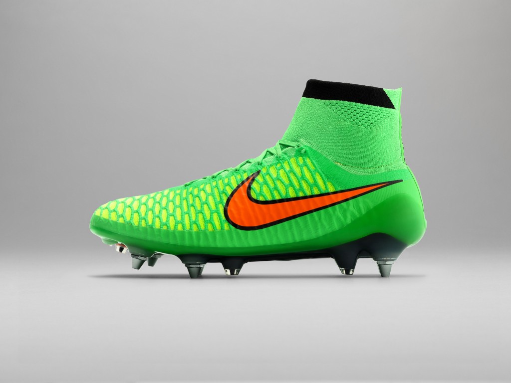 Sp15_FB_WE_4_Silo_Reverse_Pack_Magista_1_Outside_R_36951
