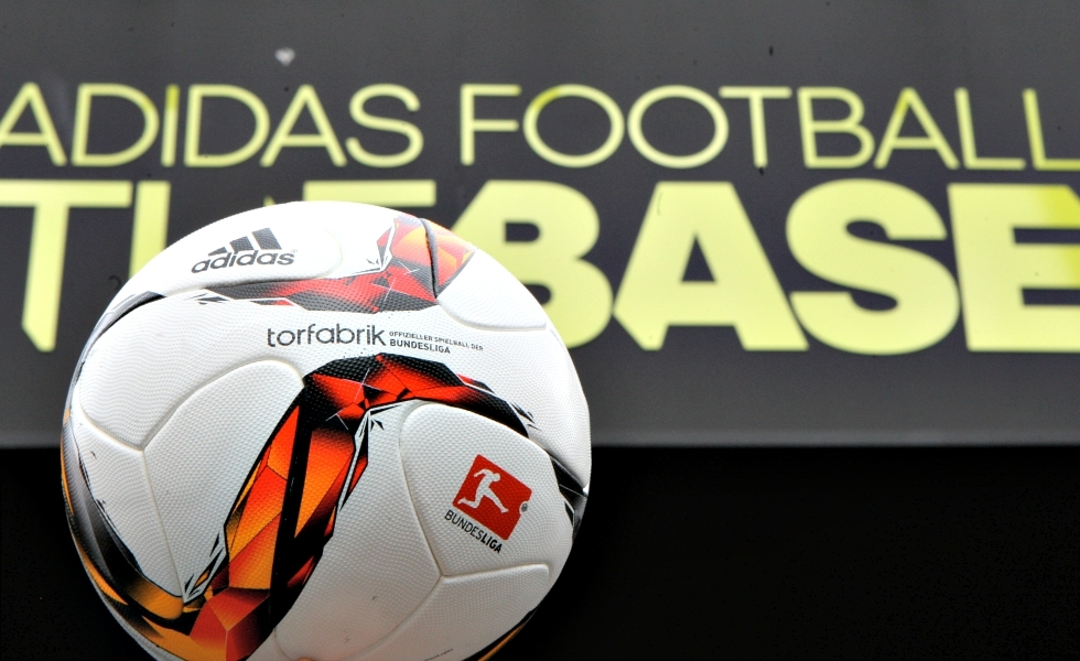 Adidas Torfabrik, il pallone della Bundesliga 2015/2016