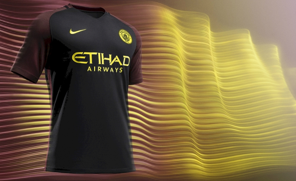 Manchester City, il nuovo kit away 2016/17