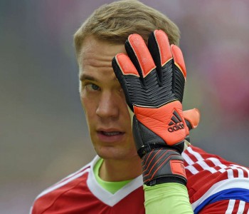 Test: Adidas Predator Zones, i guanti di Manuel Neuer