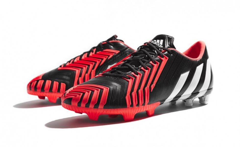 Adidas, Predator Instinct <br> anche in nero bianco e rosso