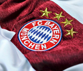 Bayern Monaco, maglie Adidas fino al 2030 (e 900 milioni)