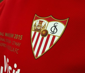 Siviglia, la maglia New Balance per la finale di Europa League