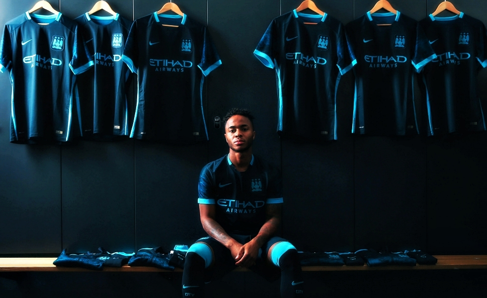 Blue Moon: la seconda maglia del Manchester City 2015/2016