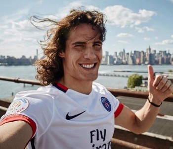 New York, presentata la maglia away del Paris Saint-Germain