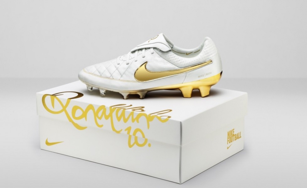 Touch of gold, le nuove Nike Tiempo di Ronaldinho