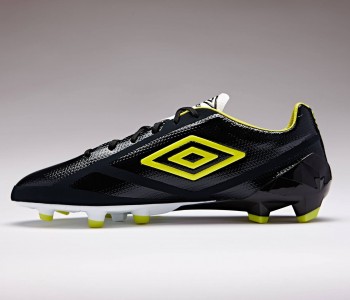 Umbro Velocita 2 Pro: fast forward