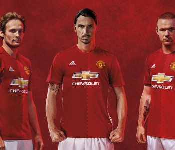 Il Manchester United svela la maglia 2016/17