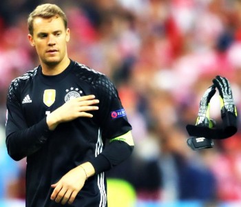 Adidas Ace 2016, i guanti di Manuel Neuer