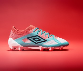 Umbro lancia le Velocita 3 : Don’t Get Caught!