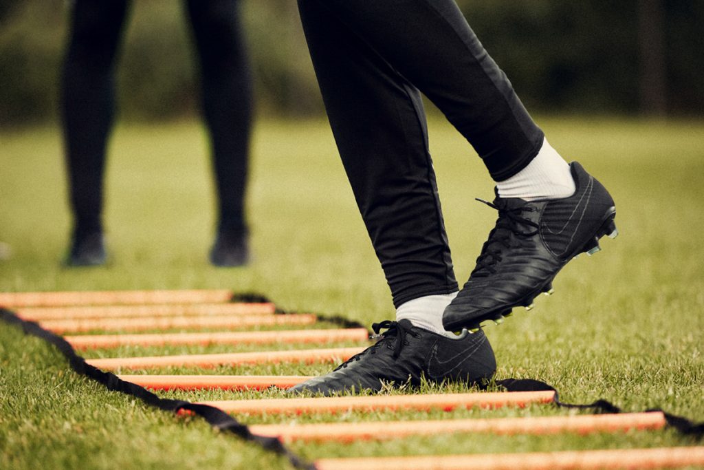 Nike football Academy Pack