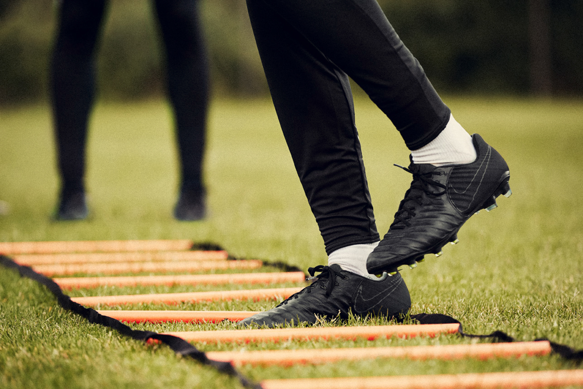 Nike football Academy Pack