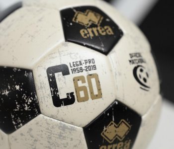 Erreà, un pallone speciale per i 60 anni della Serie C